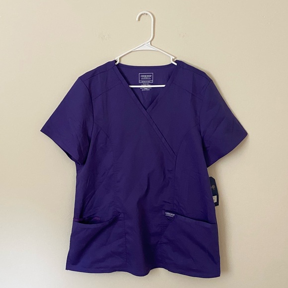 NWT Women’s Cherokee Workwear Purple Modern Classic Scrub Top Size Large - Picture 1 of 4